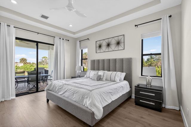 8249 SE Dharlys Street, Hobe Sound, FL 33455