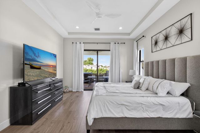 8249 SE Dharlys Street, Hobe Sound, FL 33455