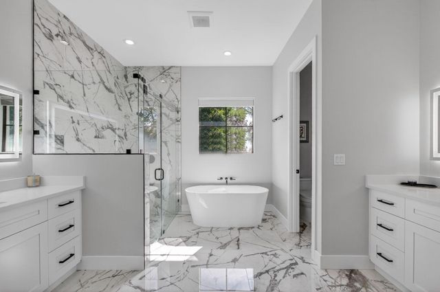 8249 SE Dharlys Street, Hobe Sound, FL 33455