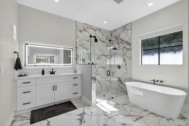 8249 SE Dharlys Street, Hobe Sound, FL 33455