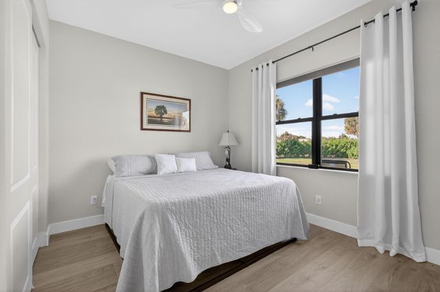 8249 SE Dharlys Street, Hobe Sound, FL 33455