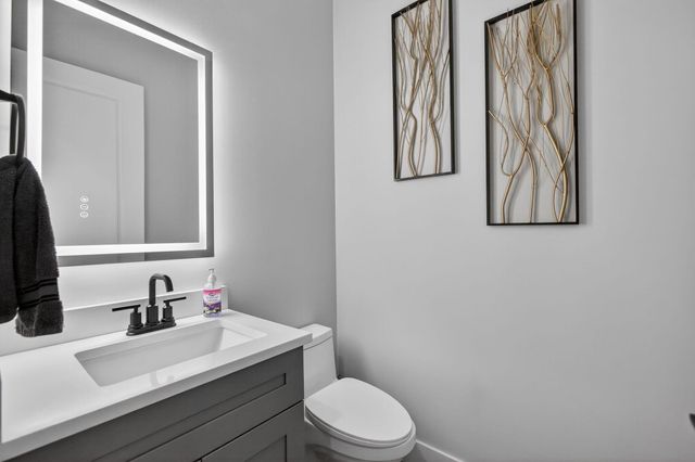 8249 SE Dharlys Street, Hobe Sound, FL 33455