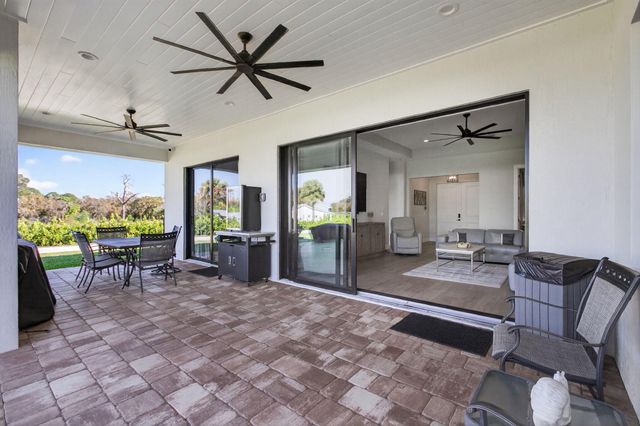 8249 SE Dharlys Street, Hobe Sound, FL 33455