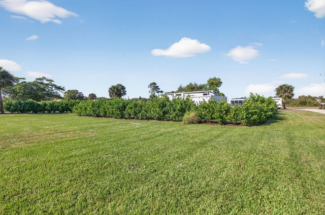 8249 SE Dharlys Street, Hobe Sound, FL 33455