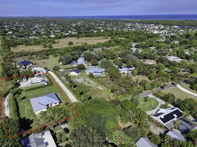 8249 SE Dharlys Street, Hobe Sound, FL 33455