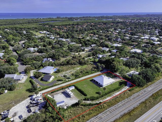 8249 SE Dharlys Street, Hobe Sound, FL 33455