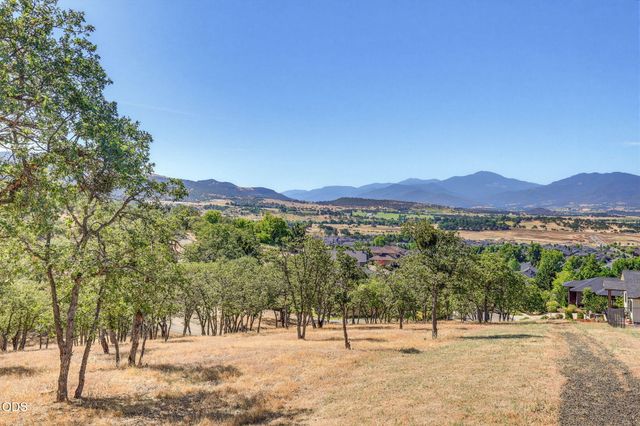 3655 Aerial Heights Drive, Medford, OR 97504