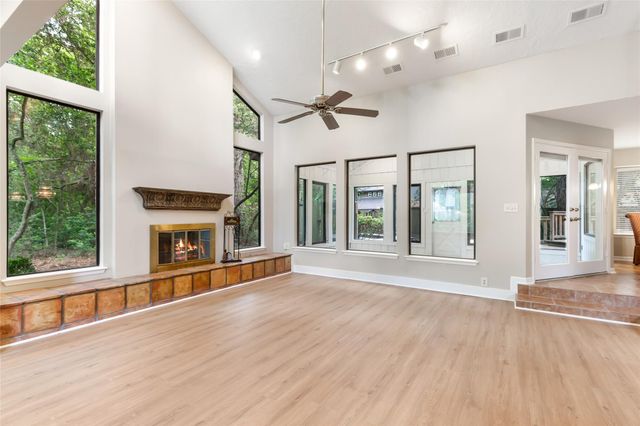 2034 Hidden Creek Drive, Kingwood, TX 77339