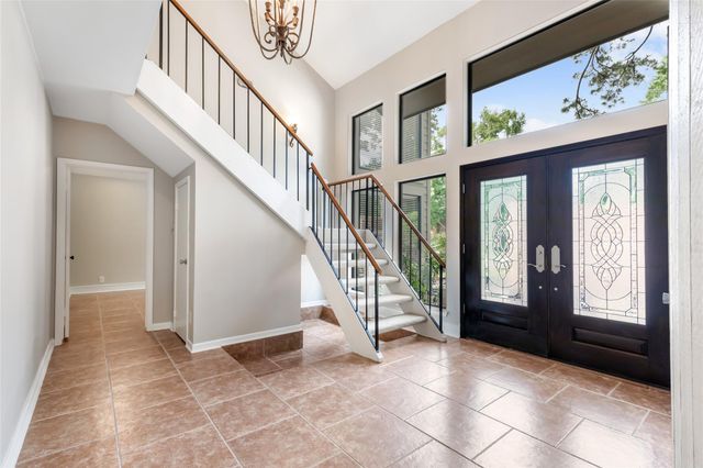 2034 Hidden Creek Drive, Kingwood, TX 77339