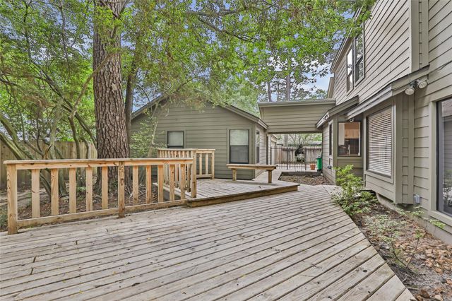 2034 Hidden Creek Drive, Kingwood, TX 77339