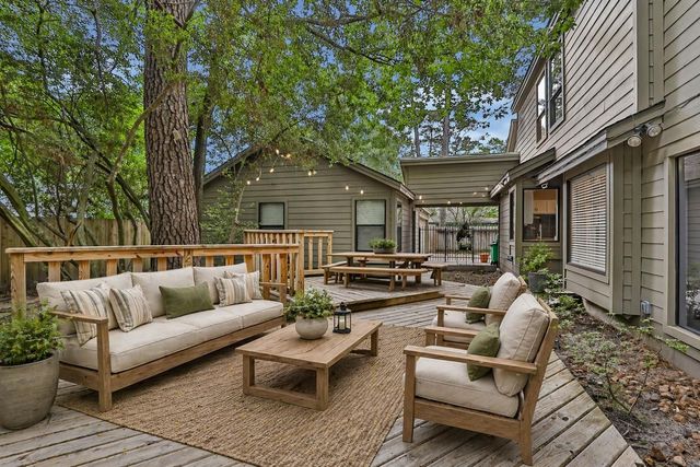 2034 Hidden Creek Drive, Kingwood, TX 77339