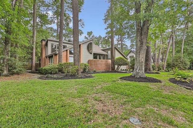 2034 Hidden Creek Drive, Kingwood, TX 77339
