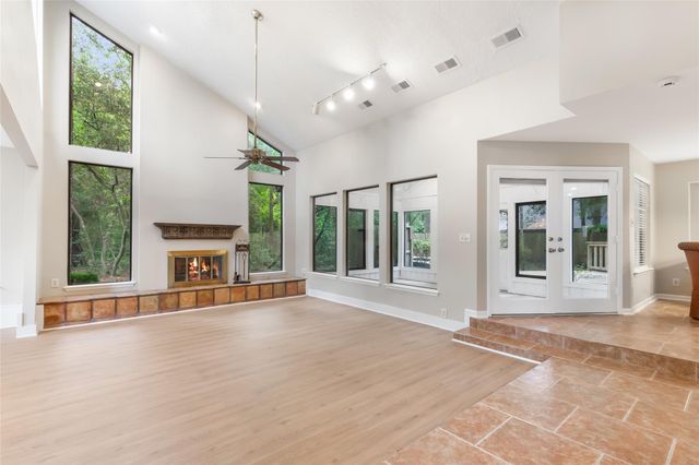 2034 Hidden Creek Drive, Kingwood, TX 77339