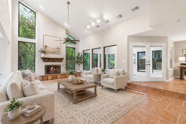 2034 Hidden Creek Drive, Kingwood, TX 77339