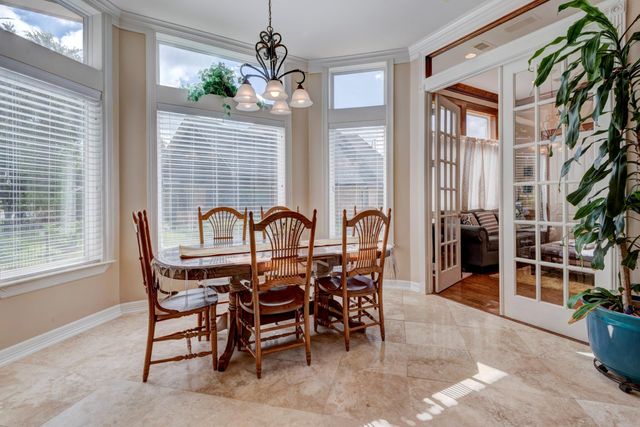 40 W Oaks Court, Montgomery, TX 77356