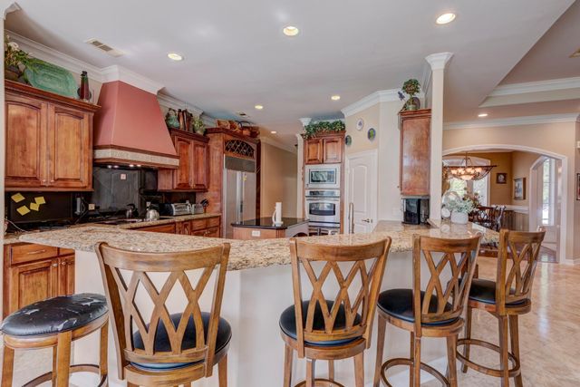 40 W Oaks Court, Montgomery, TX 77356
