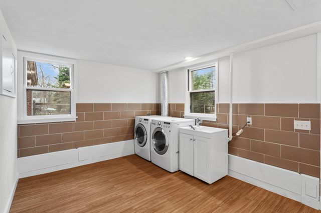 735 Warner Avenue N, Mahtomedi, MN 55115