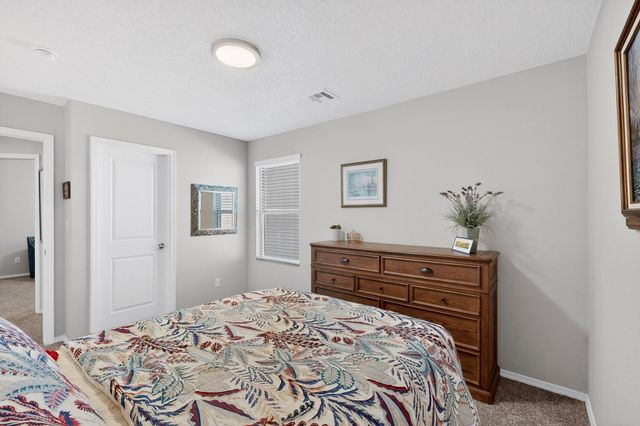 473 Wyatt Avenue SW, Los Lunas, NM 87031