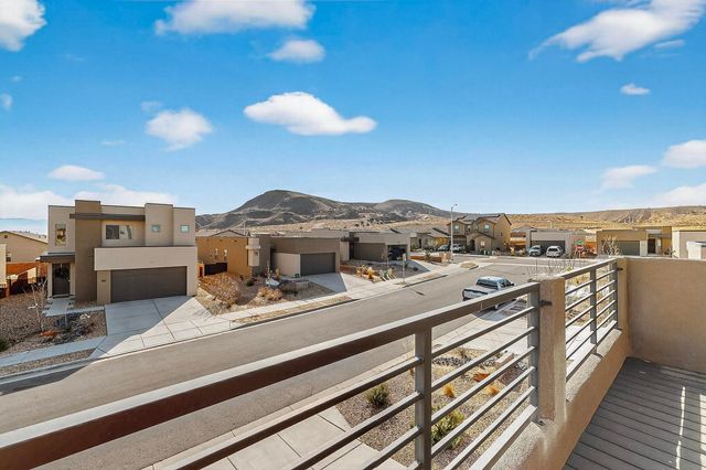 473 Wyatt Avenue SW, Los Lunas, NM 87031