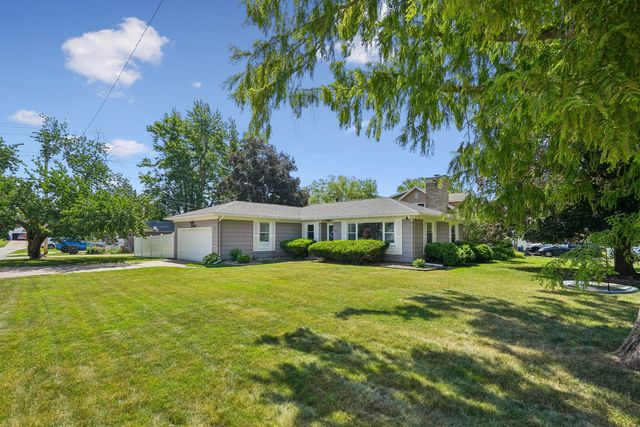 3700 23rd Avenue, Rock Island, IL 61201