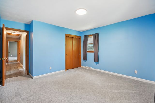 3700 23rd Avenue, Rock Island, IL 61201
