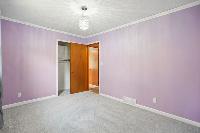 3700 23rd Avenue, Rock Island, IL 61201