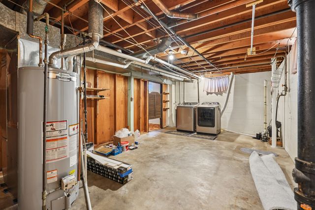 3700 23rd Avenue, Rock Island, IL 61201