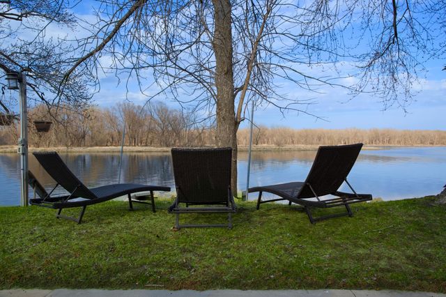 742 Shore Acres Road, La Crescent, MN 55947