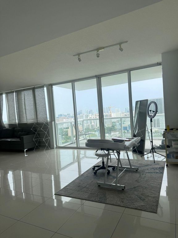 1861 NW S River Drive 2408, Miami, FL 33125