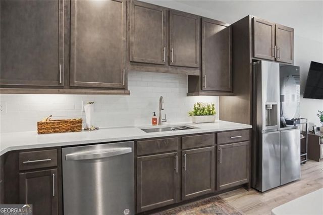 2913 Ilir Manor NW, Atlanta, GA 30318