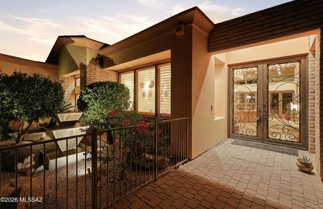 12772 N Sorrel Stallion Place, Marana, AZ 85658