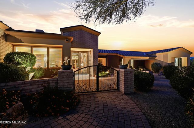 12772 N Sorrel Stallion Place, Marana, AZ 85658