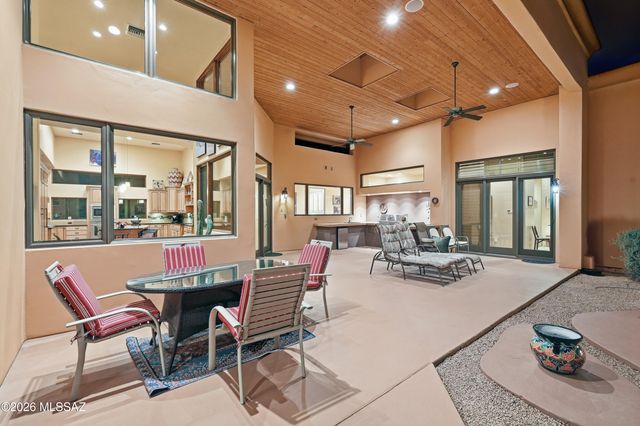 12772 N Sorrel Stallion Place, Marana, AZ 85658