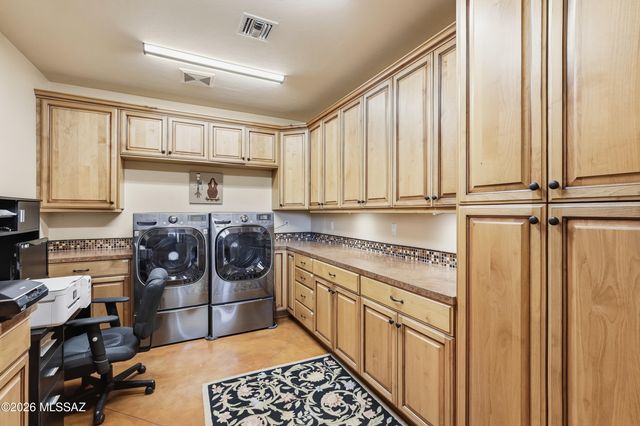 12772 N Sorrel Stallion Place, Marana, AZ 85658