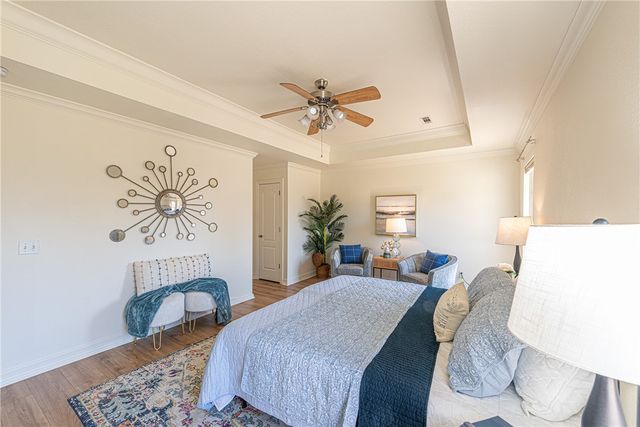 967 Meadowlands Drive, Fayetteville, AR 72704