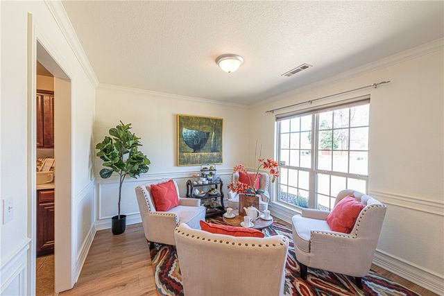 967 Meadowlands Drive, Fayetteville, AR 72704