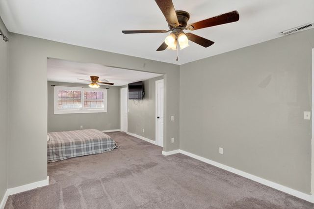 302 SW 9th St, Andrews, TX 79714