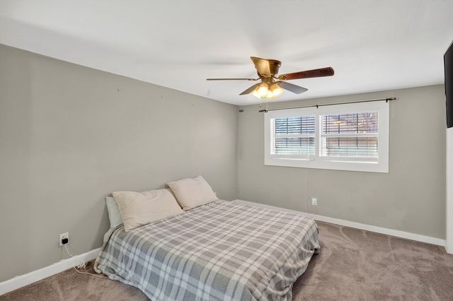 302 SW 9th St, Andrews, TX 79714