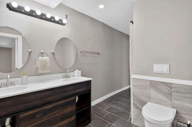 302 SW 9th St, Andrews, TX 79714