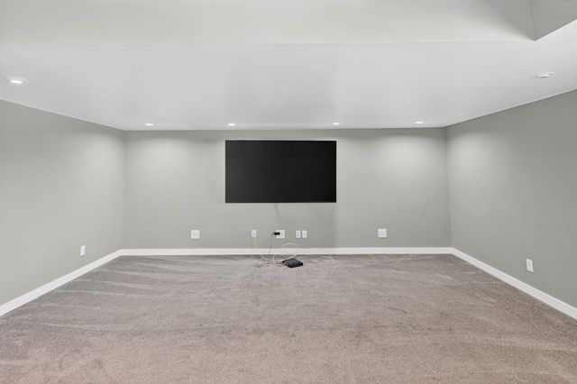 302 SW 9th St, Andrews, TX 79714