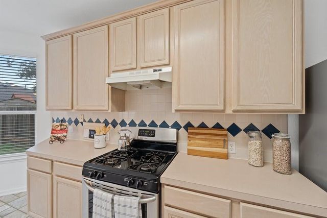 1608 Courtney LN, Cedar Park, TX 78613