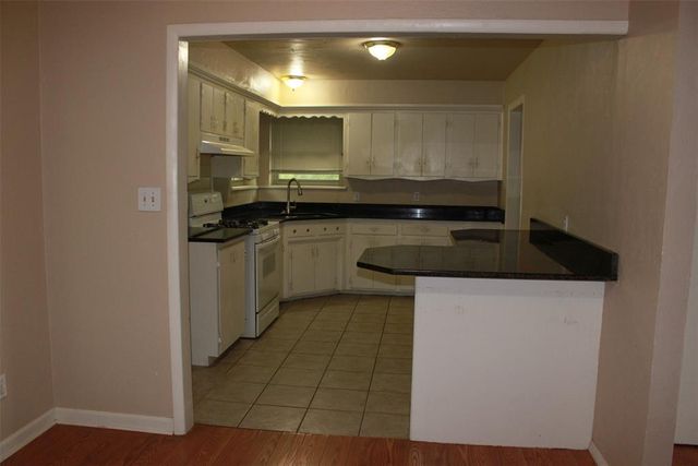 737 E Bouse Drive, Midwest City, OK 73110