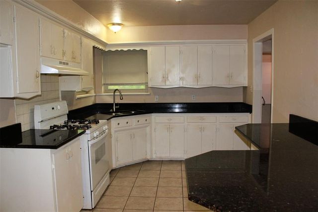 737 E Bouse Drive, Midwest City, OK 73110