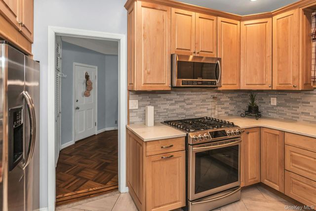 317 95th Street, Brooklyn, NY 11209