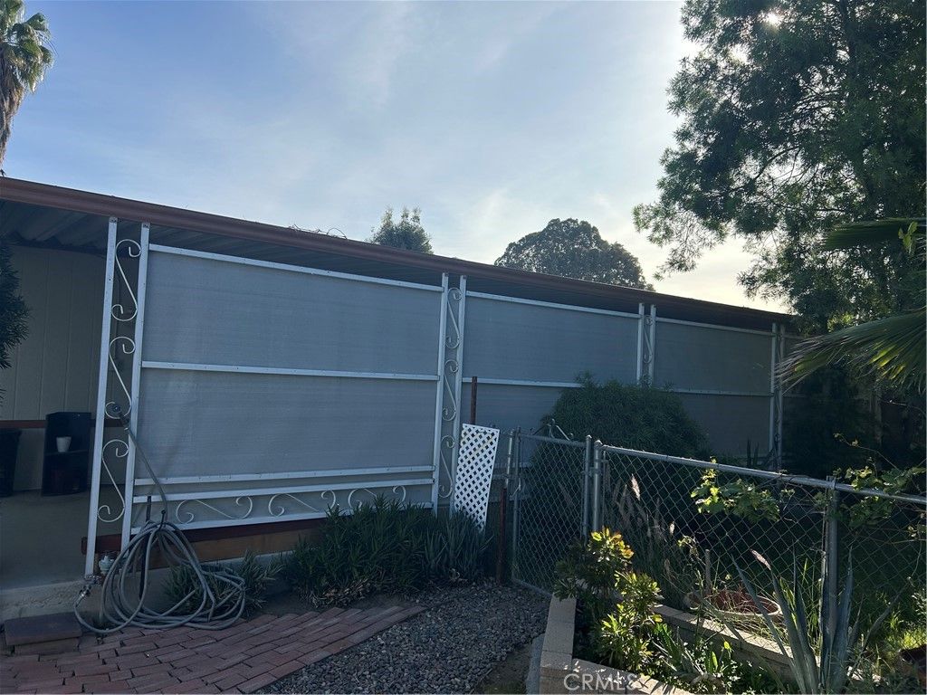 Image 7 of property listing at 680 Camino Real, Hemet, CA 92543