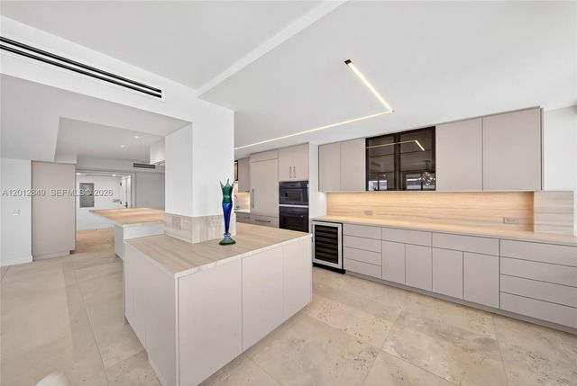 1 Grove Isle Dr A1809, Miami, FL 33133