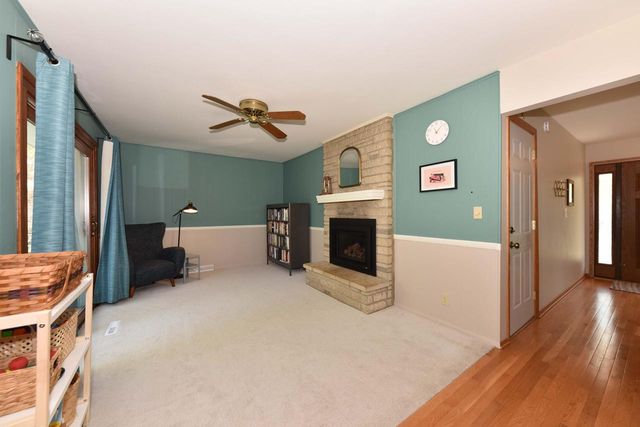 5405 N Shasta DRIVE, Glendale, WI 53209