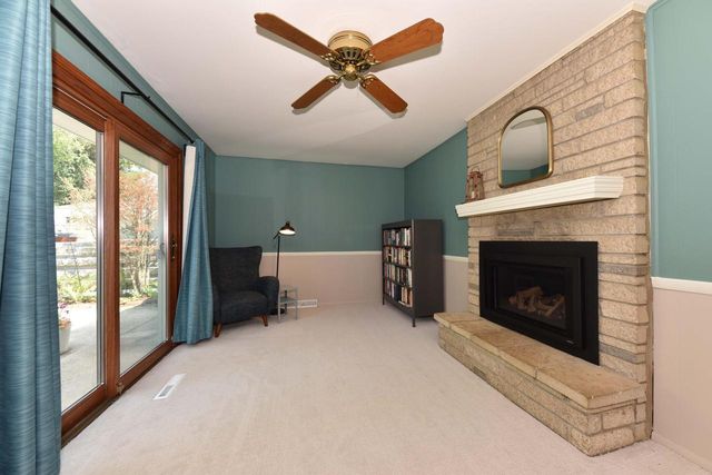5405 N Shasta DRIVE, Glendale, WI 53209