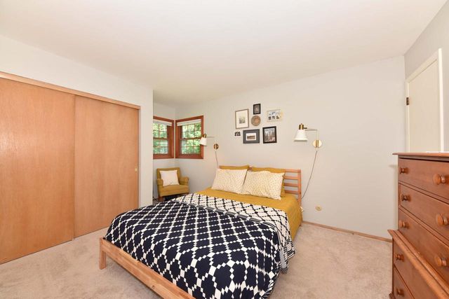 5405 N Shasta DRIVE, Glendale, WI 53209