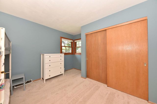 5405 N Shasta DRIVE, Glendale, WI 53209